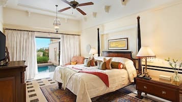 Premium bedding, minibar, in-room safe, desk