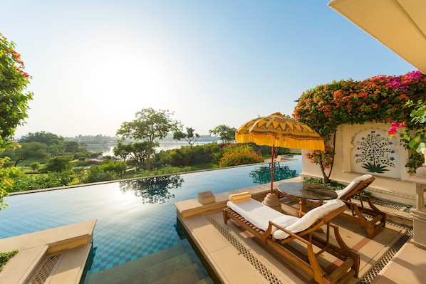 Chambre Premier (Semi Private Pool) | Vue de la chambre