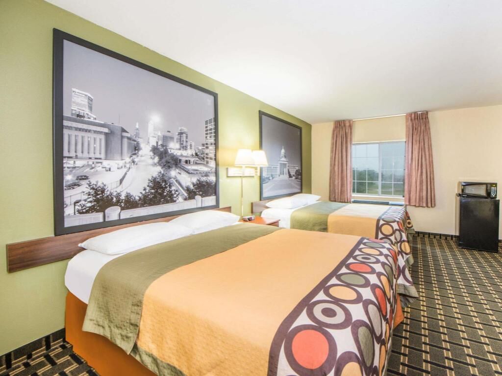 Decoración personalizada, muebles diferentes y escritorio 