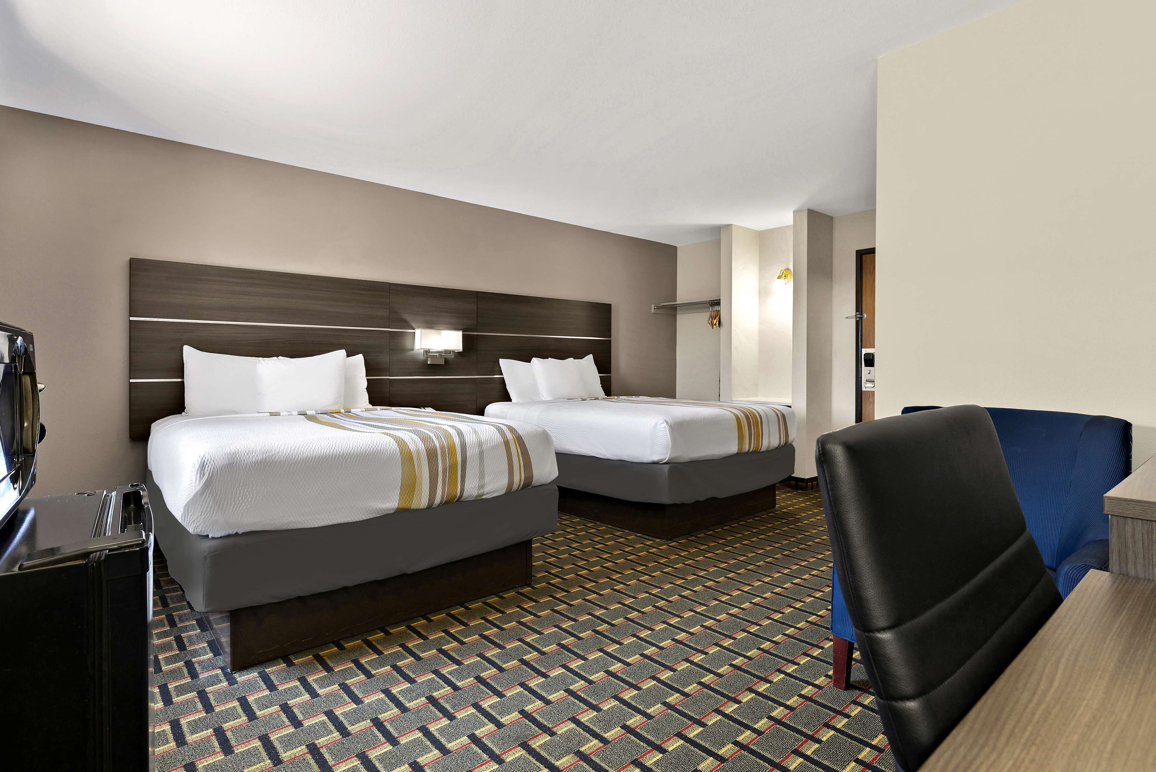 Foto - SureStay Plus Hotel by Best Western Tulsa East