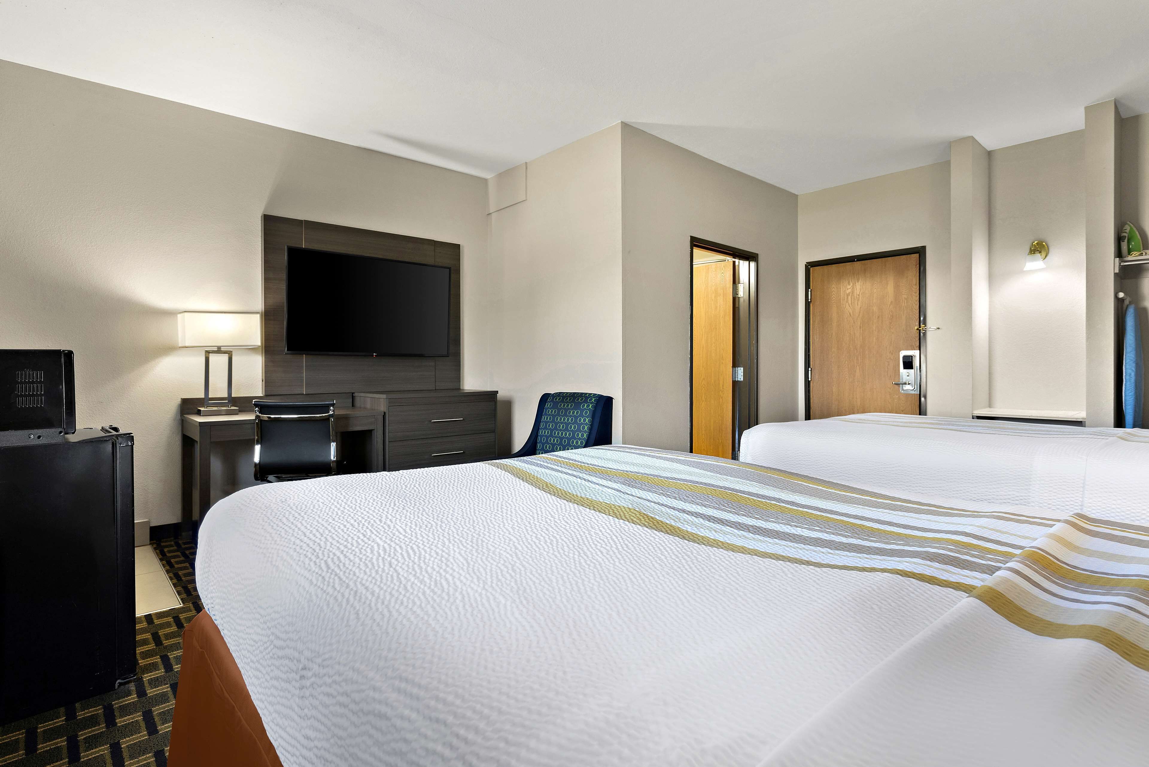 Foto - SureStay Plus Hotel by Best Western Tulsa East