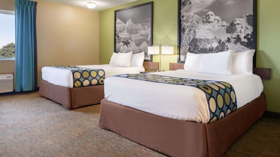 Super 8 by Wyndham Sioux Falls