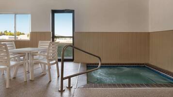 室外 SPA 浴缸
