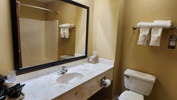 Chuveiro/banheira combinados, produtos de toalete grátis