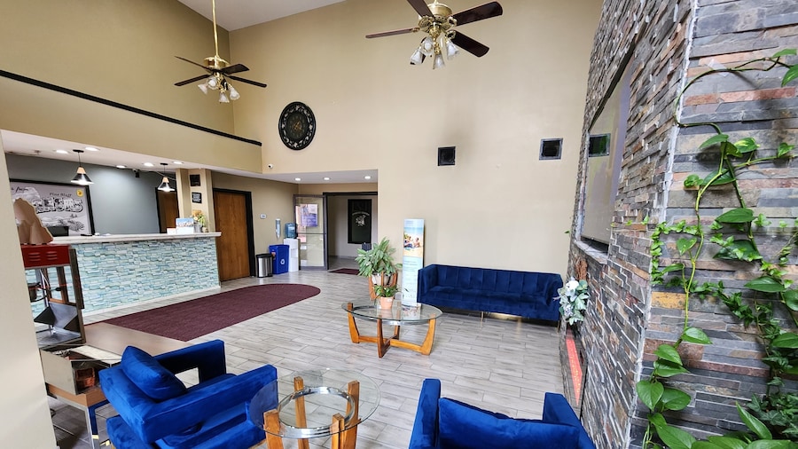 Super 8 by Wyndham Pine Bluff