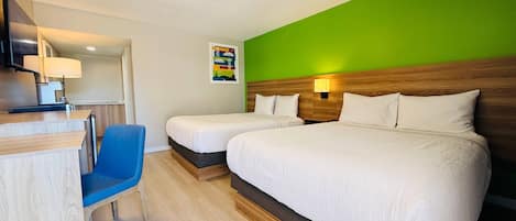 Habitación, 2 camas Queen size, para no fumadores (Efficiency) | Escritorio, insonorización, tabla de planchar con plancha y wifi gratis