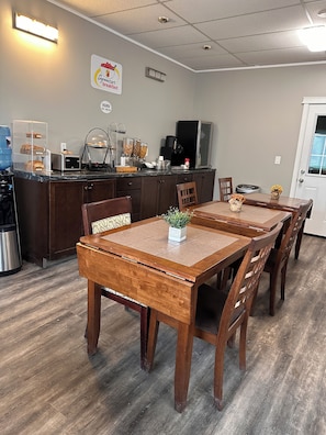 Free daily continental breakfast
