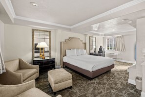 Estúdio, 1 cama King (Whirlpool) | Ferros/tábuas de passar roupa, Wi-Fi de cortesia, roupa de cama