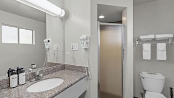 Room, 1 Queen Bed | Bathroom | Free toiletries, hair dryer, towels, soap