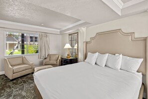 Estúdio, 1 cama King (Whirlpool) | Ferros/tábuas de passar roupa, Wi-Fi de cortesia, roupa de cama