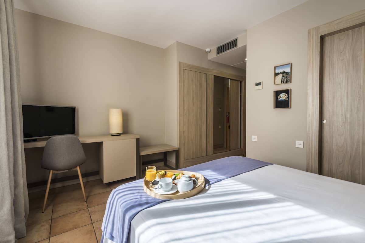 1 bedroom, minibar, in-room safe, desk