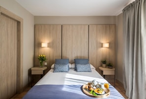 Minibar, in-room safe, desk, blackout drapes