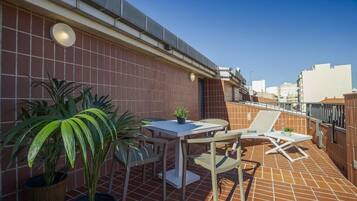Deluxe Studio, 1 Double Bed with Sofa bed, Non Smoking | Terrace/patio