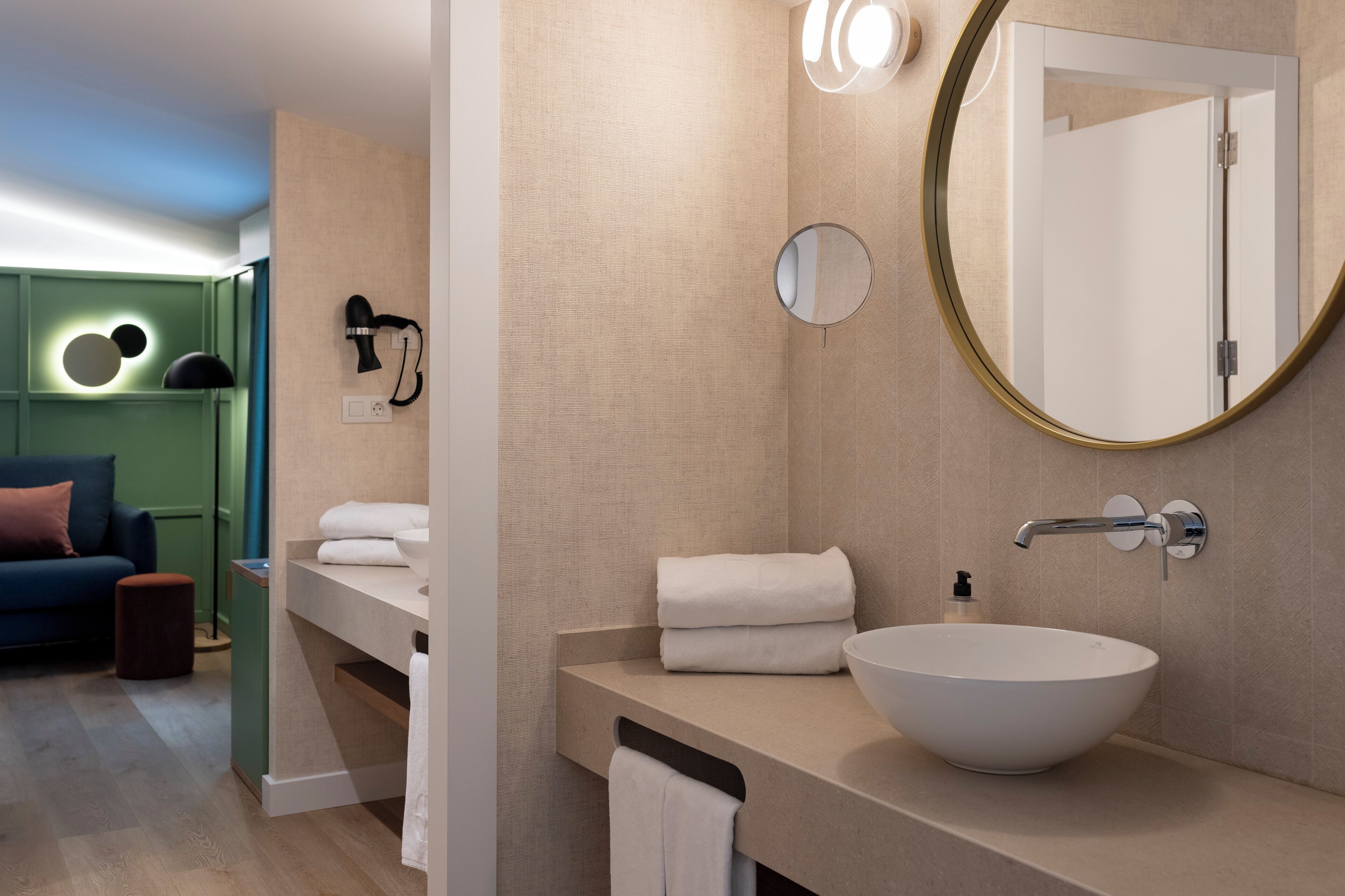 deluxe studio, 1 double bed with sofa bed, non smoking | bathroom | free toiletries, hair dryer, bidet, towels