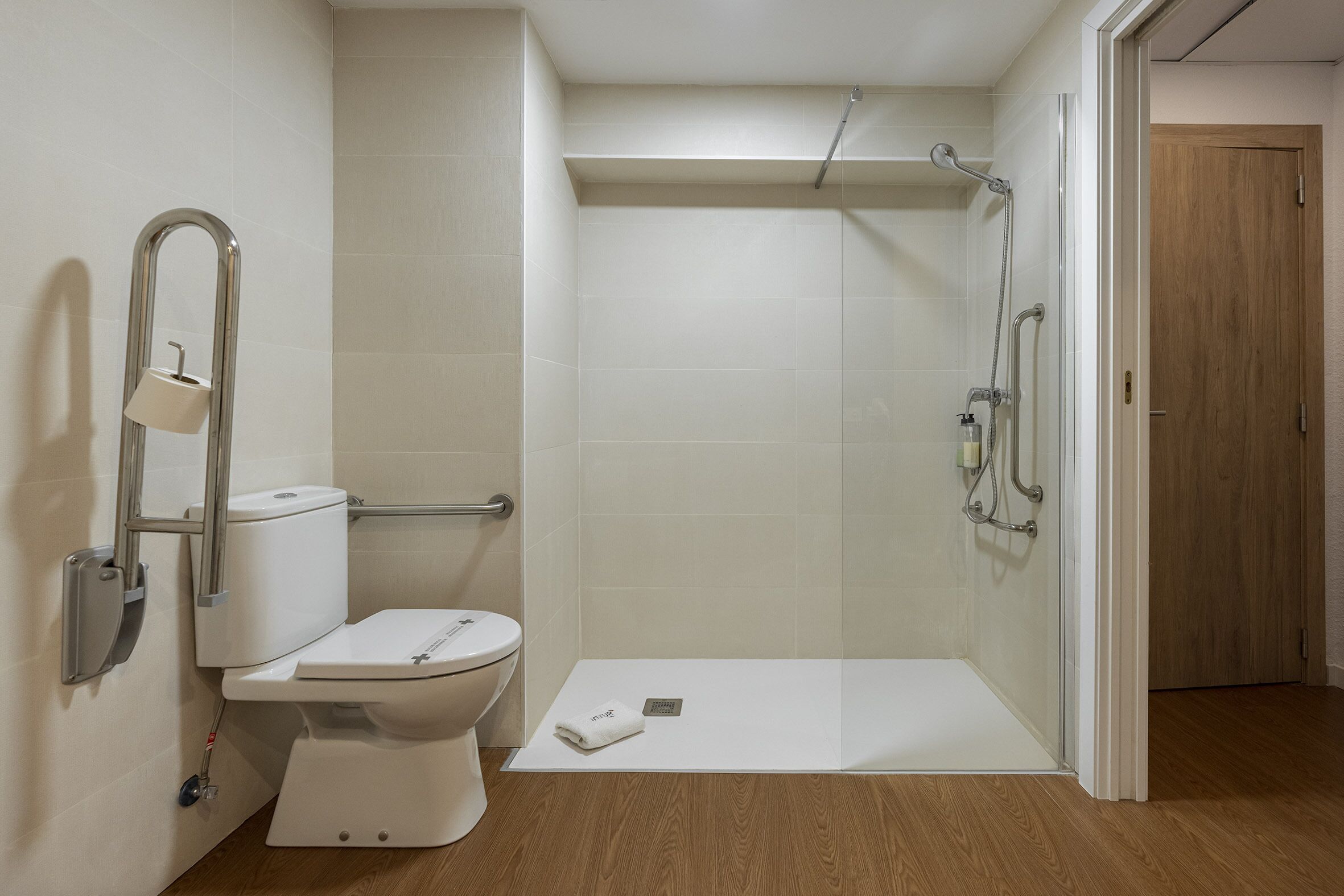 Photo - Intelier Orange