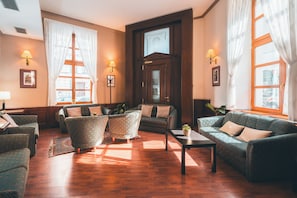 Bar (on property) - Hotel Carlton (Prague)