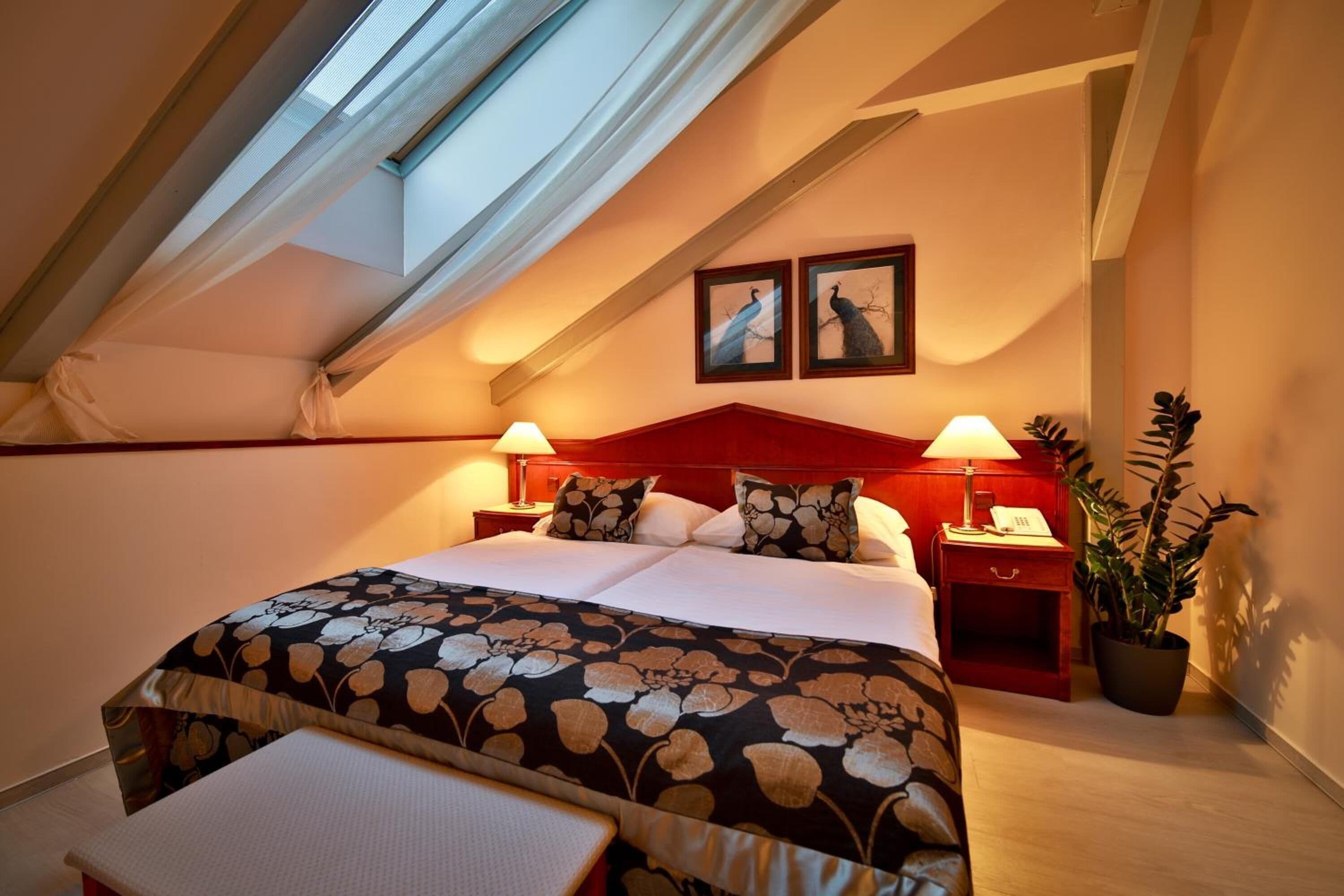 minibar, in-room safe, free cots/infant beds, free wifi