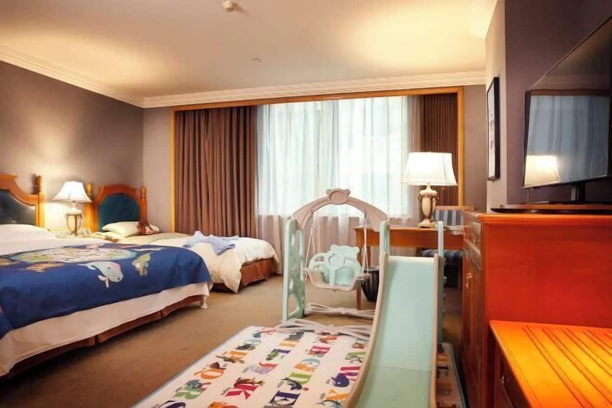 Down comforters, free minibar, in-room safe, individually decorated