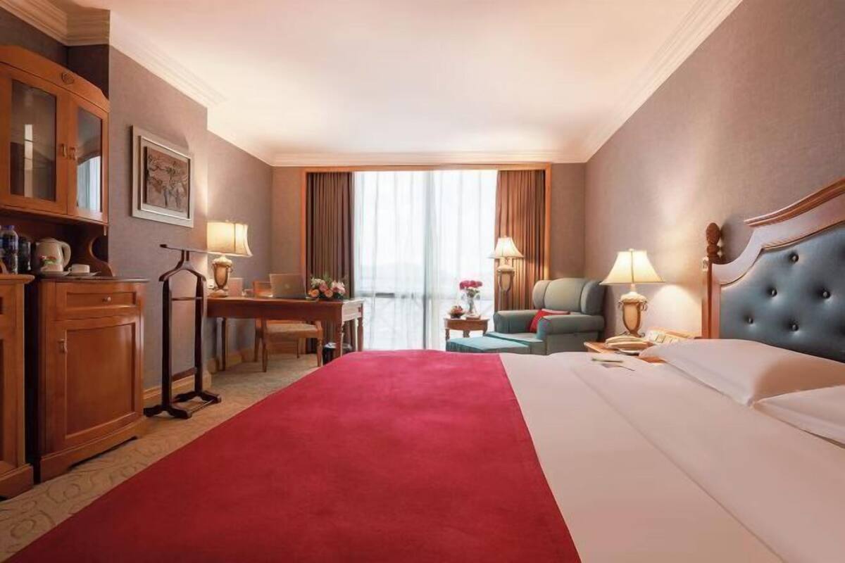 Down comforters, free minibar, in-room safe, individually decorated