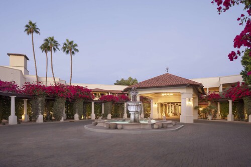 The Scottsdale Resort & Spa, Curio Collection by Hilton