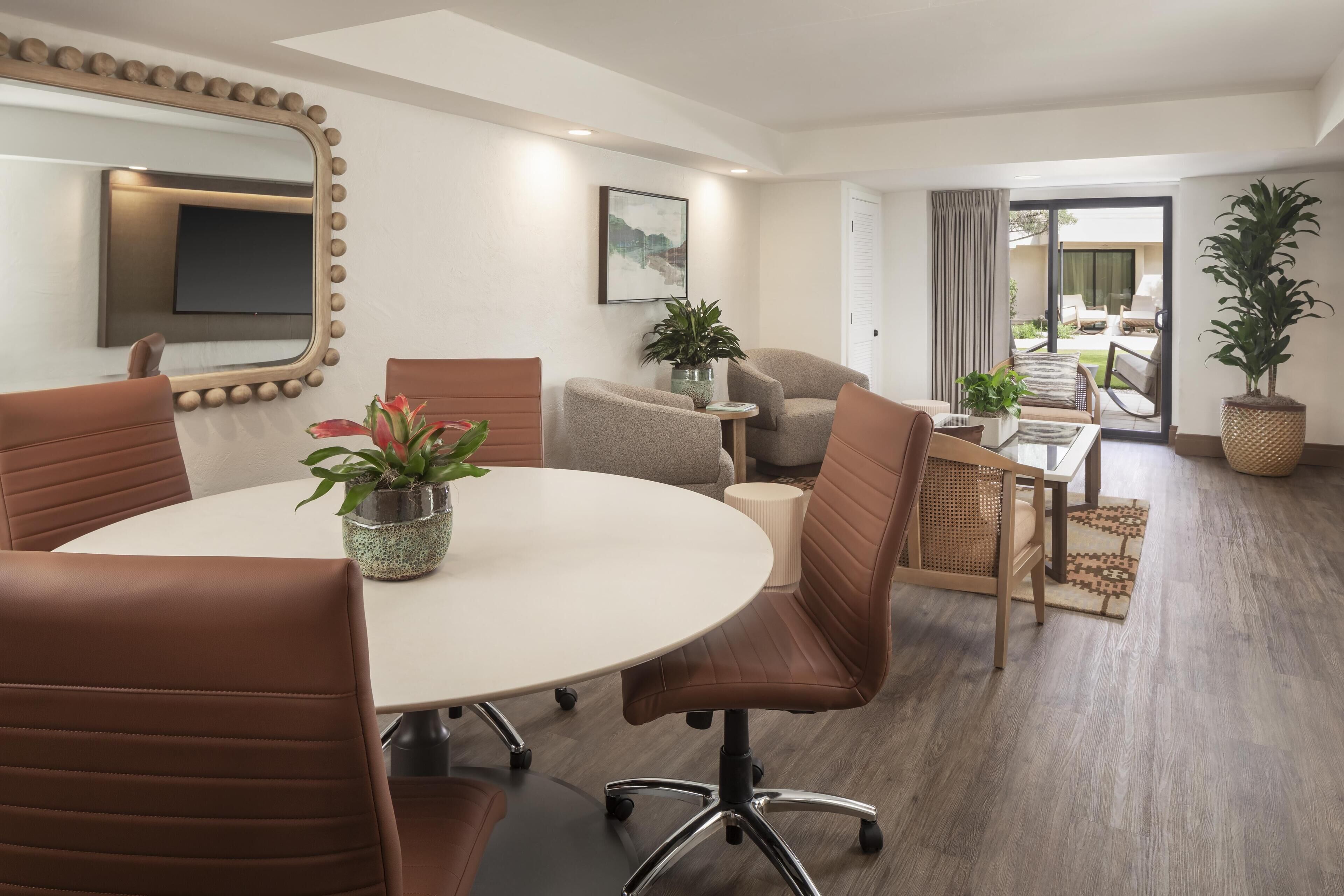 Executive-Suite, 2 Queen-Betten, Terrasse | Wohnbereich