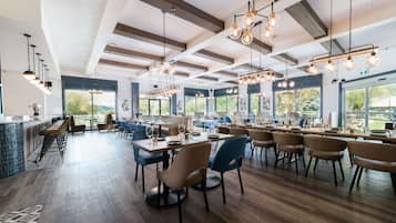 Lunch and dinner served, garden views