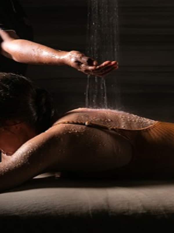 Couples treatment rooms, sauna, hot tub, steam room, body treatments