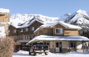 Deluxe-Apartment, 2 Schlafzimmer | Blick auf die Berge