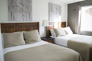 Deluxe-Apartment, 2 Schlafzimmer | Verdunkelungsvorhänge, Bügeleisen/Bügelbrett, kostenloses WLAN