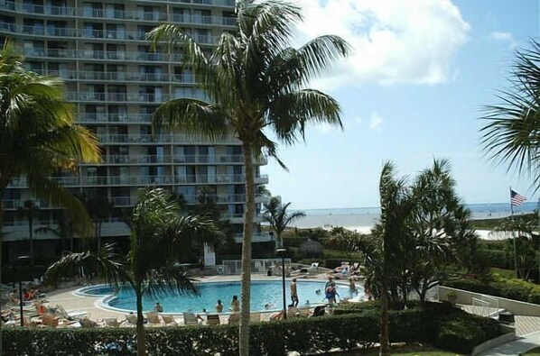 Outdoor pool, pool umbrellas, sun loungers