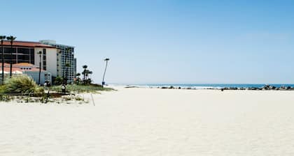 Coronado Beach Resort