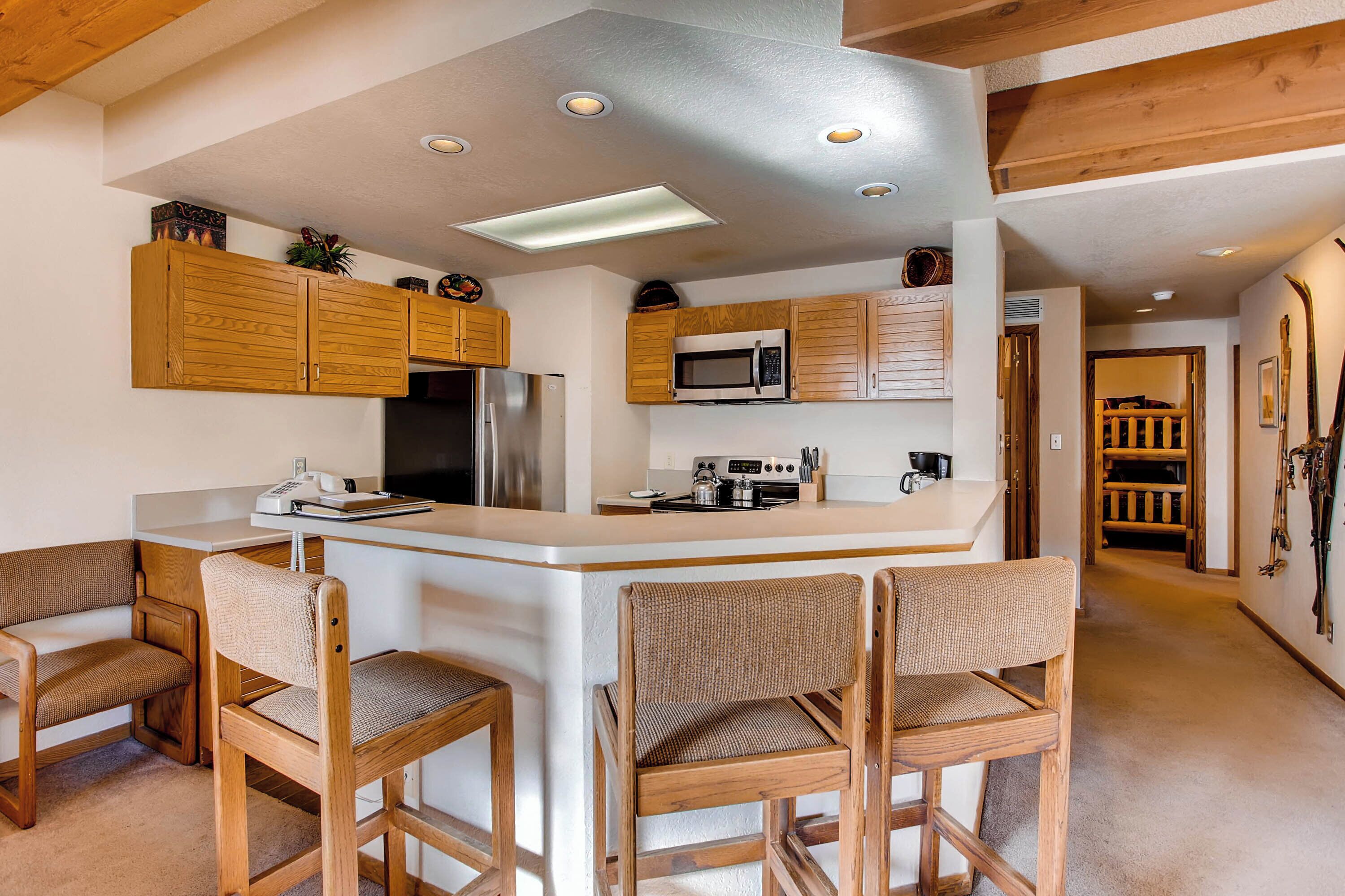 Rum - 2 sovrum (Plaza, 2 Bath 3 Peak) | Eget kök | Stort kylskåp, mikrovågsugn, ugn och spishäll