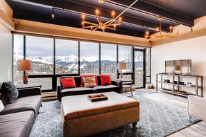 Room, 3 Bedrooms (Plaza, 5 Peak) | Living area | TV - The Plaza Condominiums, A Vail Resorts Property (Crested Butte)