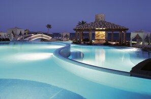 6 outdoor pools, pool umbrellas, pool loungers - Pueblo Bonito Sunset Beach Golf & Spa Resort - All Inclusive (Cabo San Lucas)