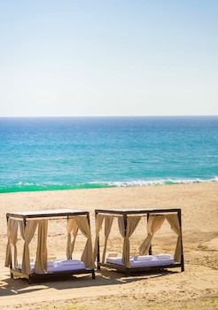 Private beach, sun loungers, beach massages at Pueblo Bonito Sunset Beach Golf & Spa Resort - All Inclusive