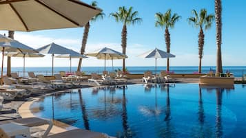 6 outdoor pools, pool umbrellas, pool loungers