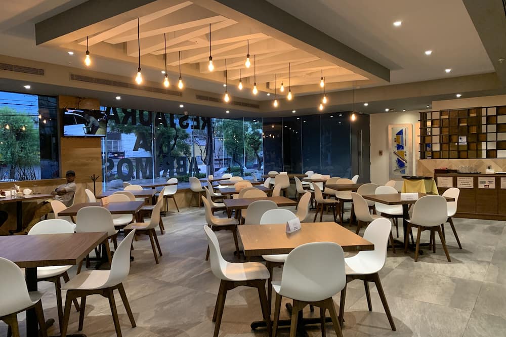 Holiday Inn Express Mexico Basilica by IHG