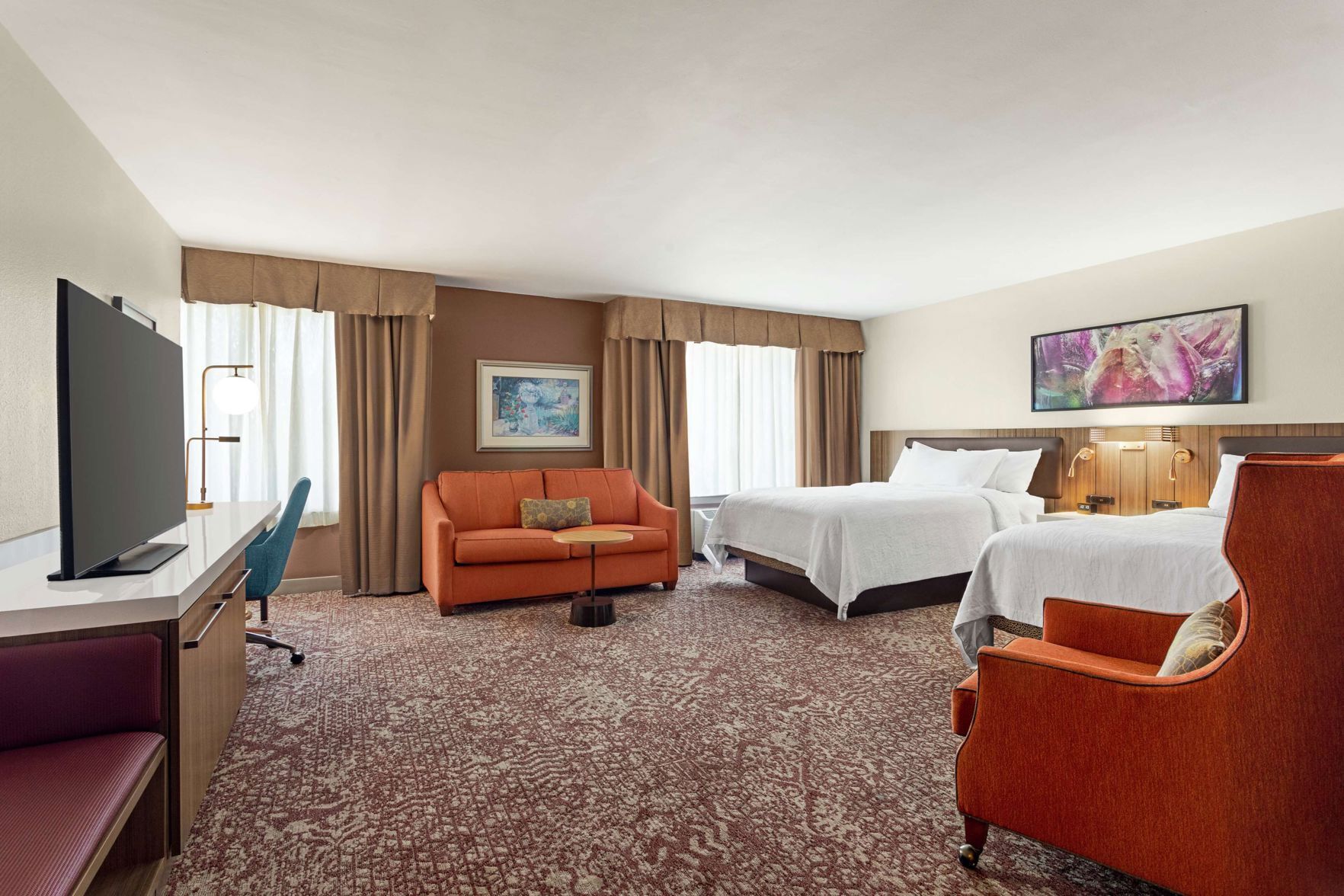 Hypo-allergenic bedding, in-room safe, desk, laptop workspace