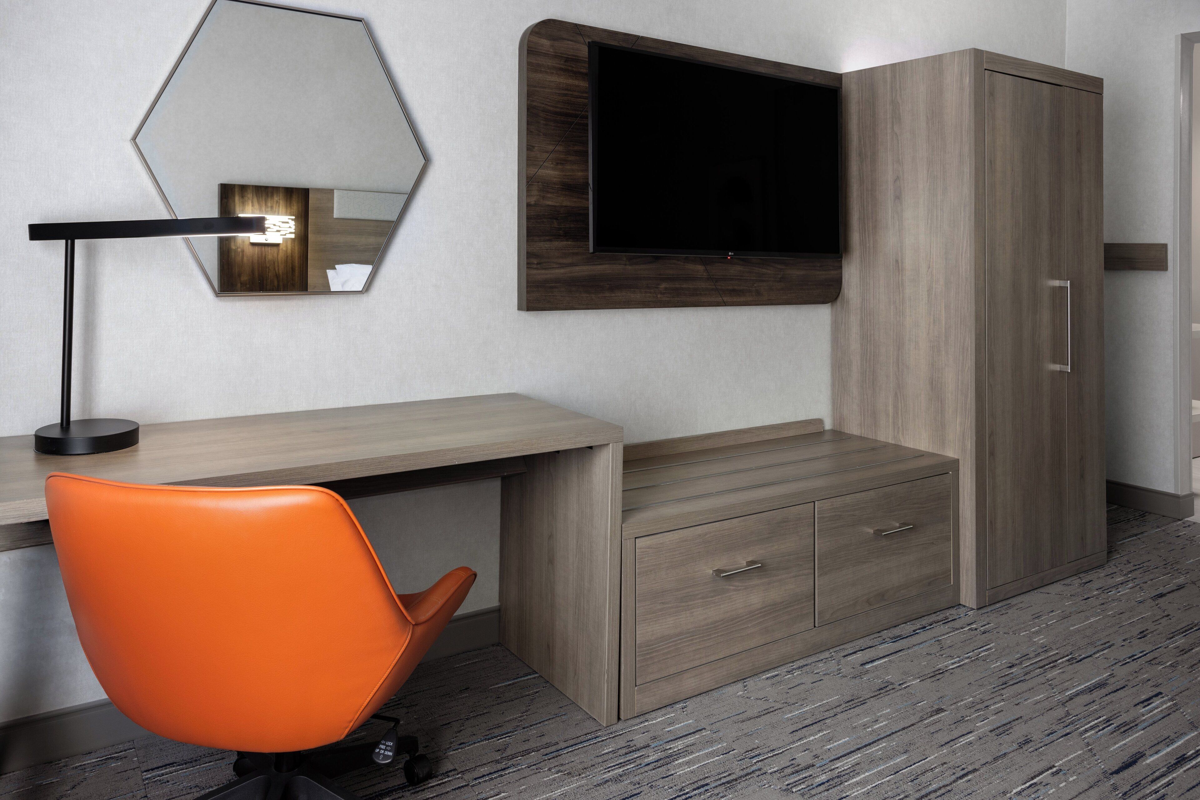 1 bedroom, in-room safe, desk, blackout curtains