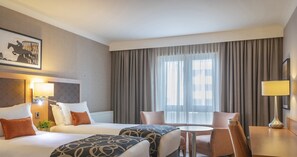 Hypo-allergenic bedding, in-room safe, desk, laptop workspace