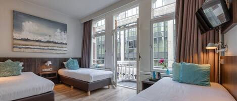 Triple Room, 3 Single Beds