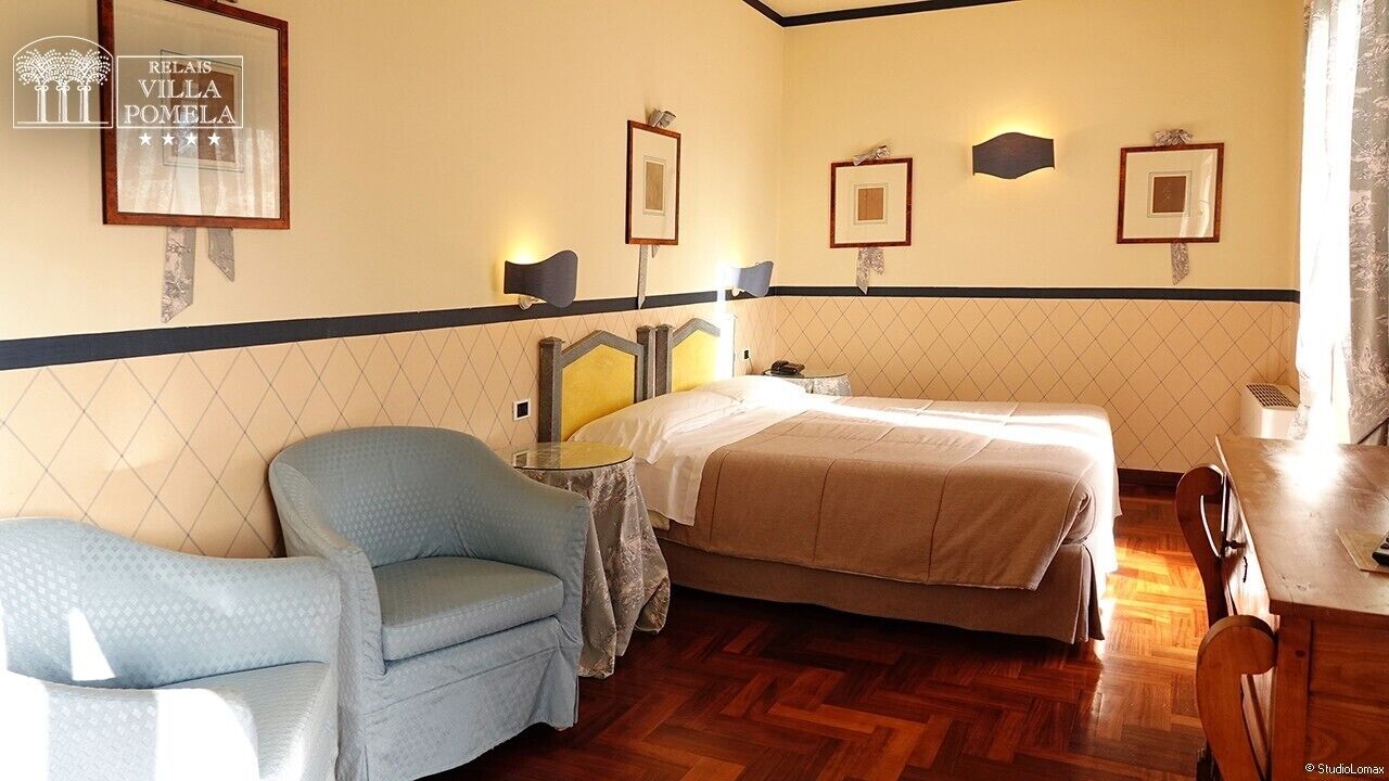 deluxe double or twin room (superior) | minibar, in-room safe, individually furnished, desk