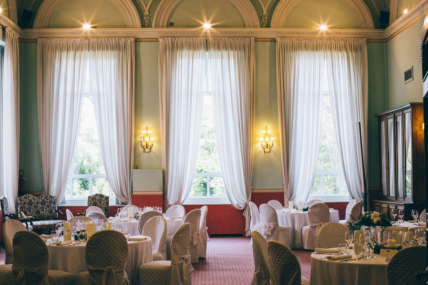 lunch, dinner served; italian cuisine, garden views