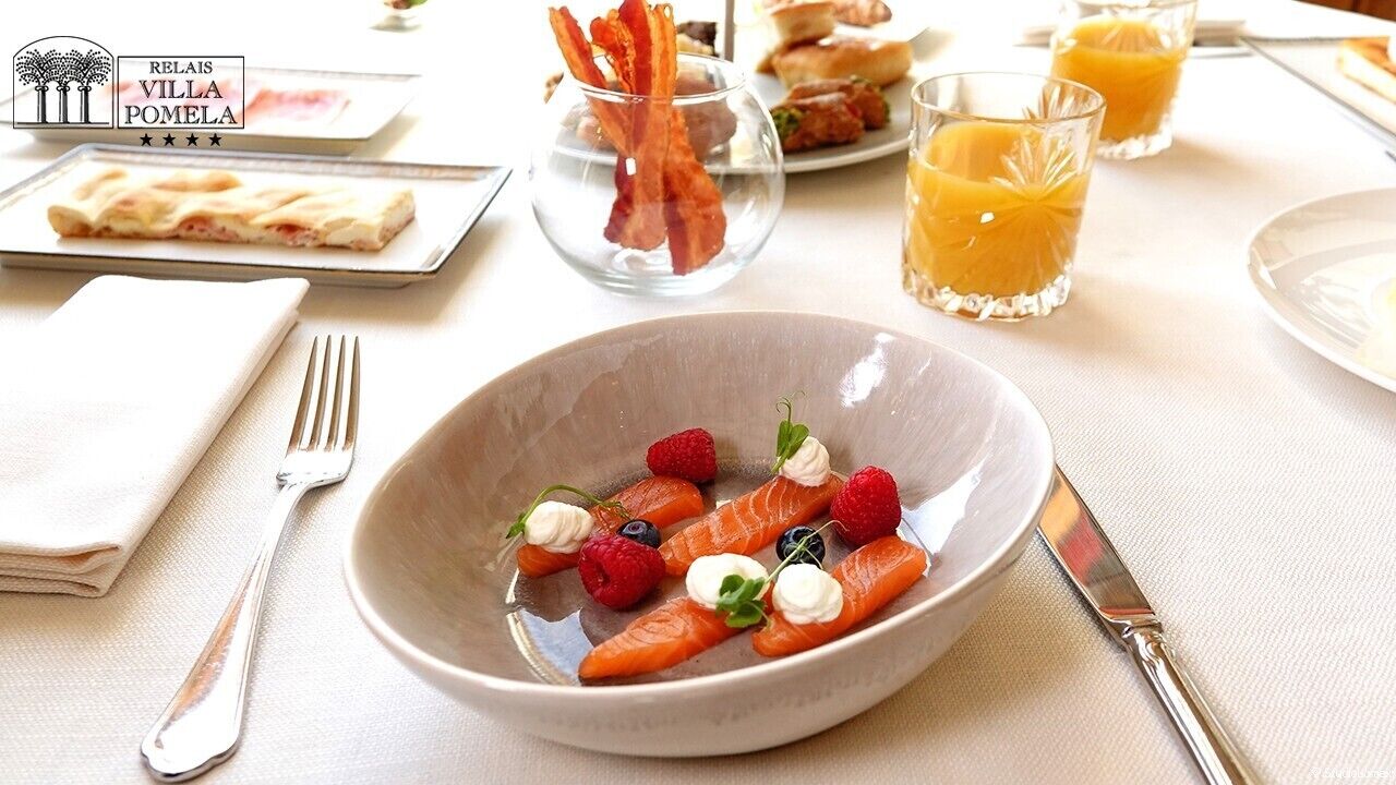 lunch, dinner served; italian cuisine, garden views