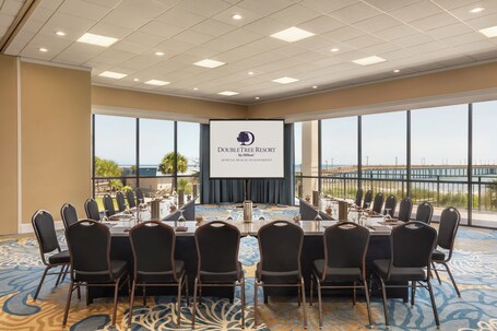 DoubleTree Resort by Hilton Myrtle Beach Oceanfront - Image 43