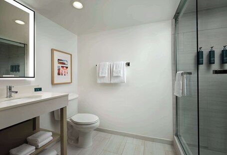 DoubleTree Resort by Hilton Myrtle Beach Oceanfront - Image 30