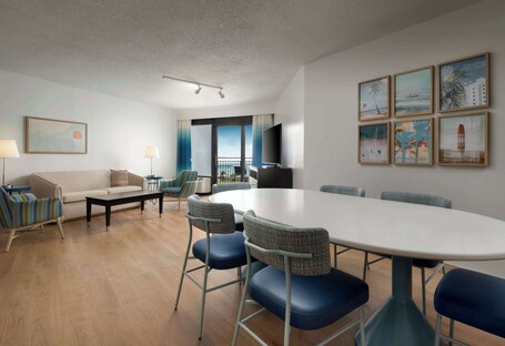 DoubleTree Resort by Hilton Myrtle Beach Oceanfront - Image 49