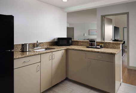 DoubleTree Resort by Hilton Myrtle Beach Oceanfront - Image 50