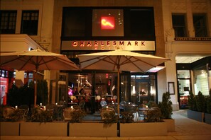 Chambre standard, 1 lit double | Literie de qualité supérieure, coffres-forts dans les chambres