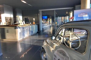 バー (施設内)